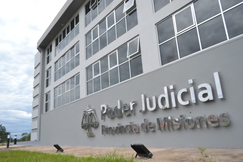 oficial de justicia oberá